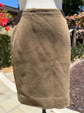 1960s vintage Jantzen knit wool high-waisted mini skirt